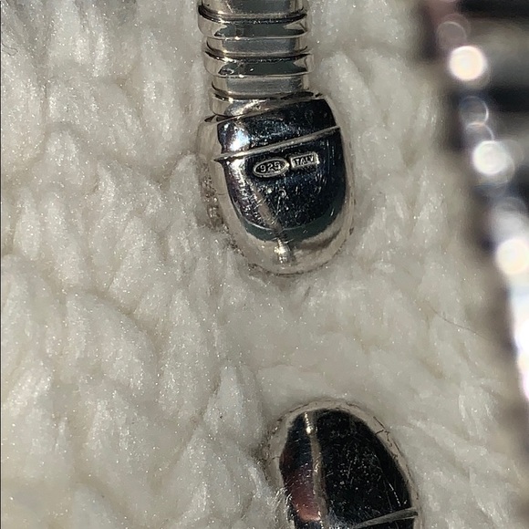 Cuff Bracelet - Picture 6 of 7